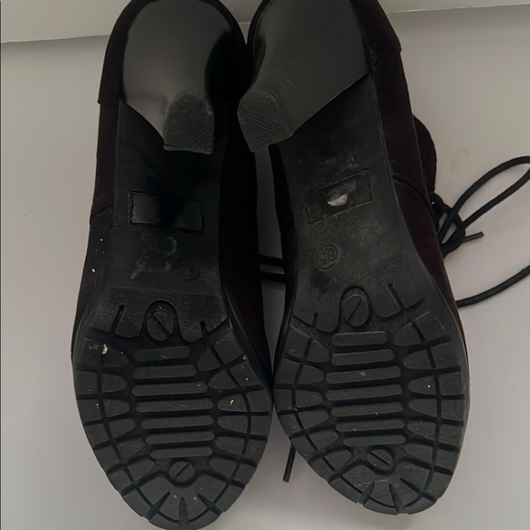 Rialto Black Ankle Booties with heel Sleek Design - Picture 4 of 8